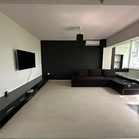 Black&red - Faleza Nord Apartamento